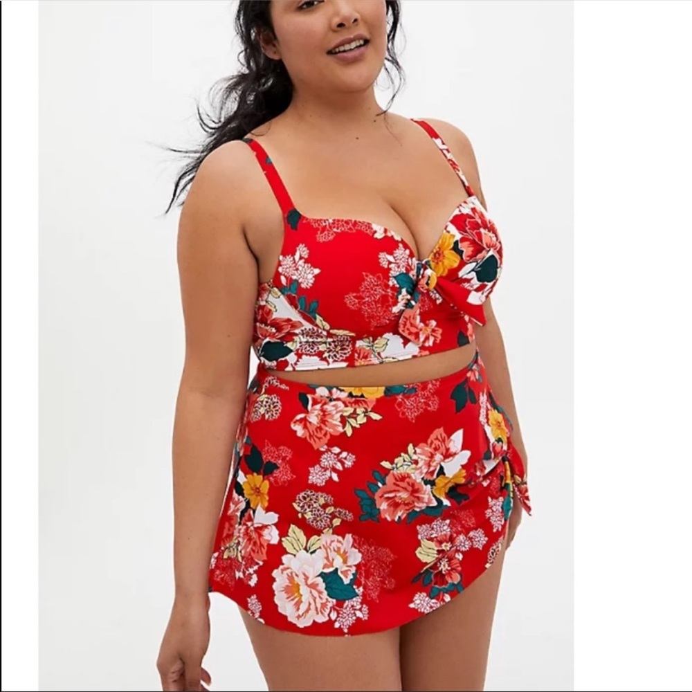 Torrid swim top size 2/2x/18-20